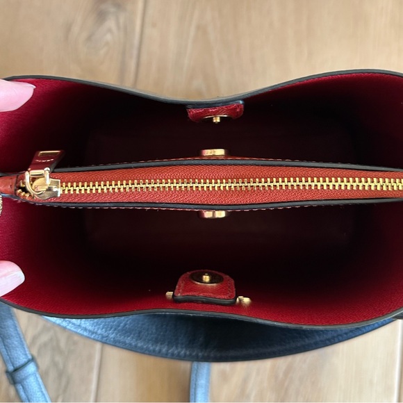 Coach Mollie Bucket Bag - Picture 4 of 6